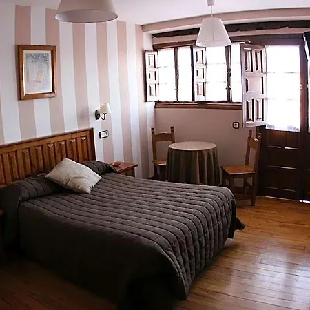 Santa Juliana Bed & Breakfast Santillana del Mar