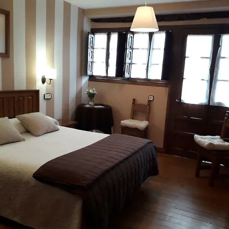 Santa Juliana Bed & Breakfast Santillana del Mar